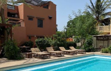 WARANG : Hôtel à vendre sur un terrain de 600 m²