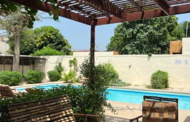 WARANG : Hôtel à vendre sur un terrain de 600 m²