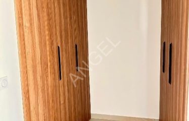 DAKAR MERMOZ : Bel appartement neuf au 5ème étage sur élevé à louer