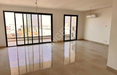 DAKAR MERMOZ : Bel appartement neuf au 5ème étage sur élevé à louer