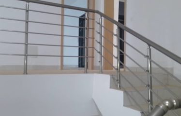 DAKAR ALMADIES : Duplex F6 à louer