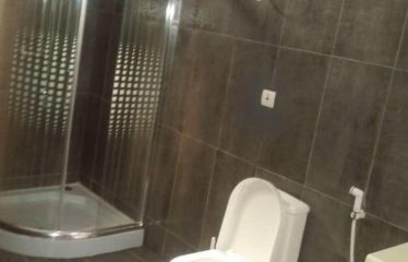 NGAPAROU : Villa (rez de chaussée) 2 chambres avec piscine à louer