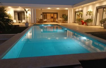 NGUERIGNE : Villa de standing avec piscine à vendre