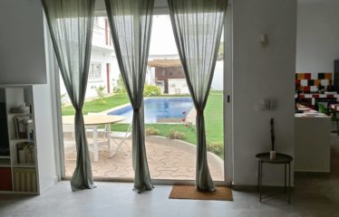 NGUERIGNE : Villa 5 chambres+3 ch avec piscine idéal pour maison d’hôtes à vendre