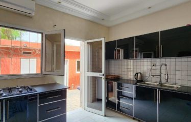 NGAPAROU : Villa en R+1 à louer