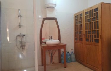 NIANING : Villa pieds dans l’eau à vendre