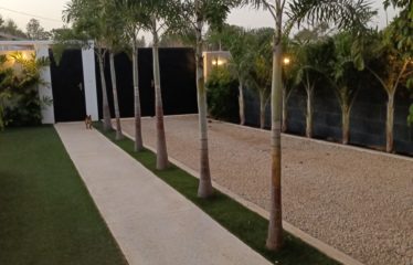 NGUERIGNE : Villa de standing avec piscine à vendre