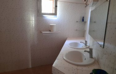 BANDIA : Case 3 chambres avec piscine à vendre