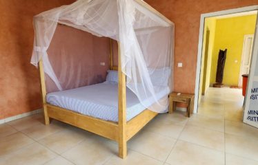 NGAPAROU : Villa en R+1 à louer