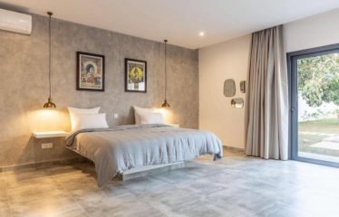 NGUERIGNE : Villa neuve avec piscine à vendre