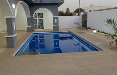 NGAPAROU : Villa 3 chambres et un studio avec piscine à louer (longue durée)