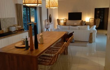 NGUERIGNE : Villa de standing avec piscine à vendre