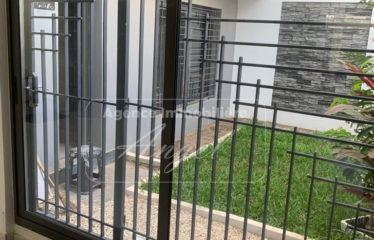 DAKAR ALMADIES : Villa à vendre à la zone de recasement 1 Almadies