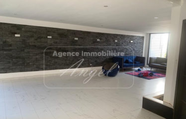 DAKAR ALMADIES : Villa à vendre à la zone de recasement 1 Almadies