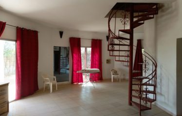 BANDIA : Case 3 chambres avec piscine à vendre