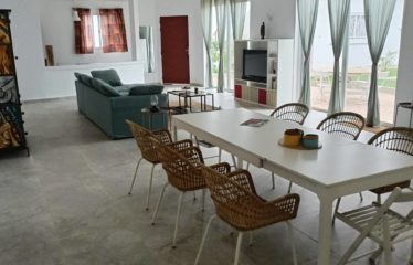 NGUERIGNE : Villa 5 chambres+3 ch avec piscine idéal pour maison d’hôtes à vendre