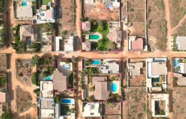 SOMONE : Villa à vendre 600M² Piscine 2 séjours/salle à manger 6 chambres