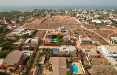 SOMONE : Villa à vendre 600M² Piscine 2 séjours/salle à manger 6 chambres