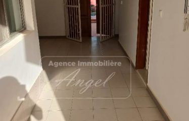 DAKAR ALMADIES : Villa à louer 5 chambres