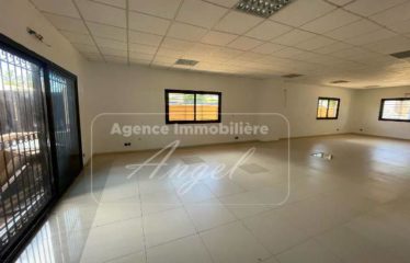 DAKAR ALMADIES : Bureaux à louer sur 3 niveaux