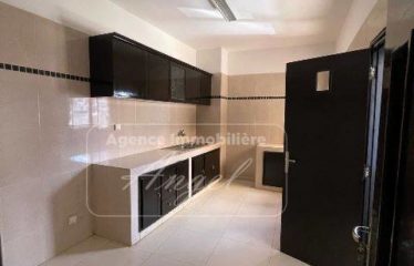 DAKAR ALMADIES : Bureaux à louer sur 3 niveaux