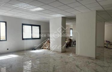 DAKAR MERMOZ : Plateau de Bureaux Neuf à louer