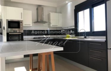 DAKAR POINT-E : Appartement 2 chambres salon meublé à louer