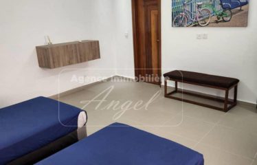 DAKAR POINT-E : Appartement 2 chambres salon meublé à louer