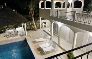 NGAPAROU : Villa 3 chambres avec piscine deuxième ligne à vendre