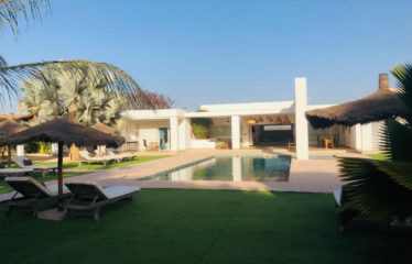 NGAPAROU : Splendide propriété de standing 6 chambres à vendre