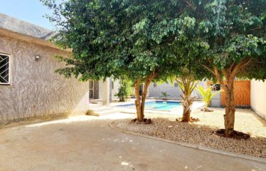 NGUERIGNE : Villa contemporaine 600 m² à vendre