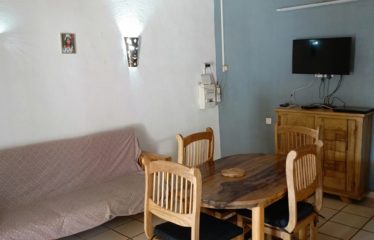 WARANG : Ensemble de 3 cases avec piscine à vendre