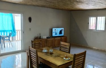 WARANG : Villa 2 chambres à 300m de la mer à vendre