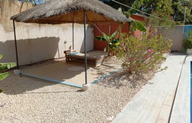 WARANG : Ensemble de 3 cases avec piscine à vendre