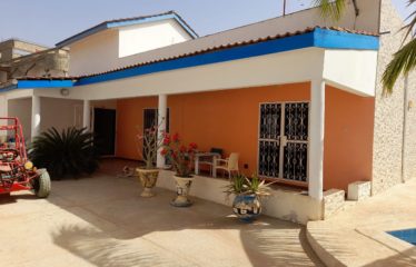 SOMONE : Villa 3 chambres avec piscine à vendre