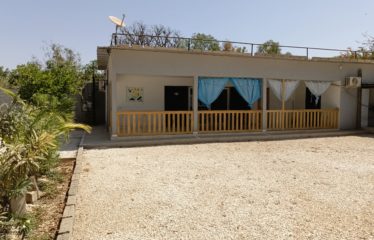 WARANG : Villa 2 chambres à 300m de la mer à vendre