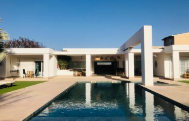 NGAPAROU : Splendide propriété de standing 6 chambres à vendre