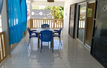 WARANG : Villa 2 chambres à 300m de la mer à vendre