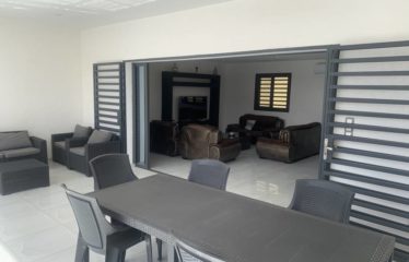 NGUERIGNE : Belle villa de 4 chambres en résidence à louer