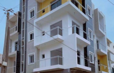 DAKAR GOLF SUD : Immeuble a vendre