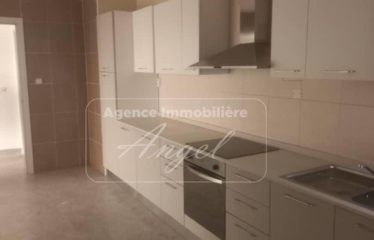 DAKAR ALMADIES : Appartement à louer au 2ème étage