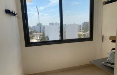 DAKAR MERMOZ : Appartement F4 à louer au 5ème étage