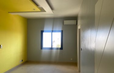 DAKAR MERMOZ : Appartement F4 à louer au 5ème étage