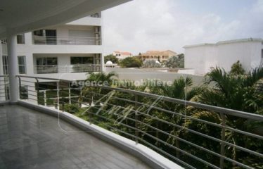 DAKAR ALMADIES : Appartement à louer au 2ème étage