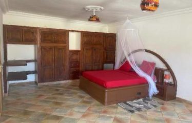 SOMONE : Villa à vendre à l500 mètres de la lagune