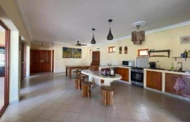 SOMONE : Villa à vendre à l500 mètres de la lagune